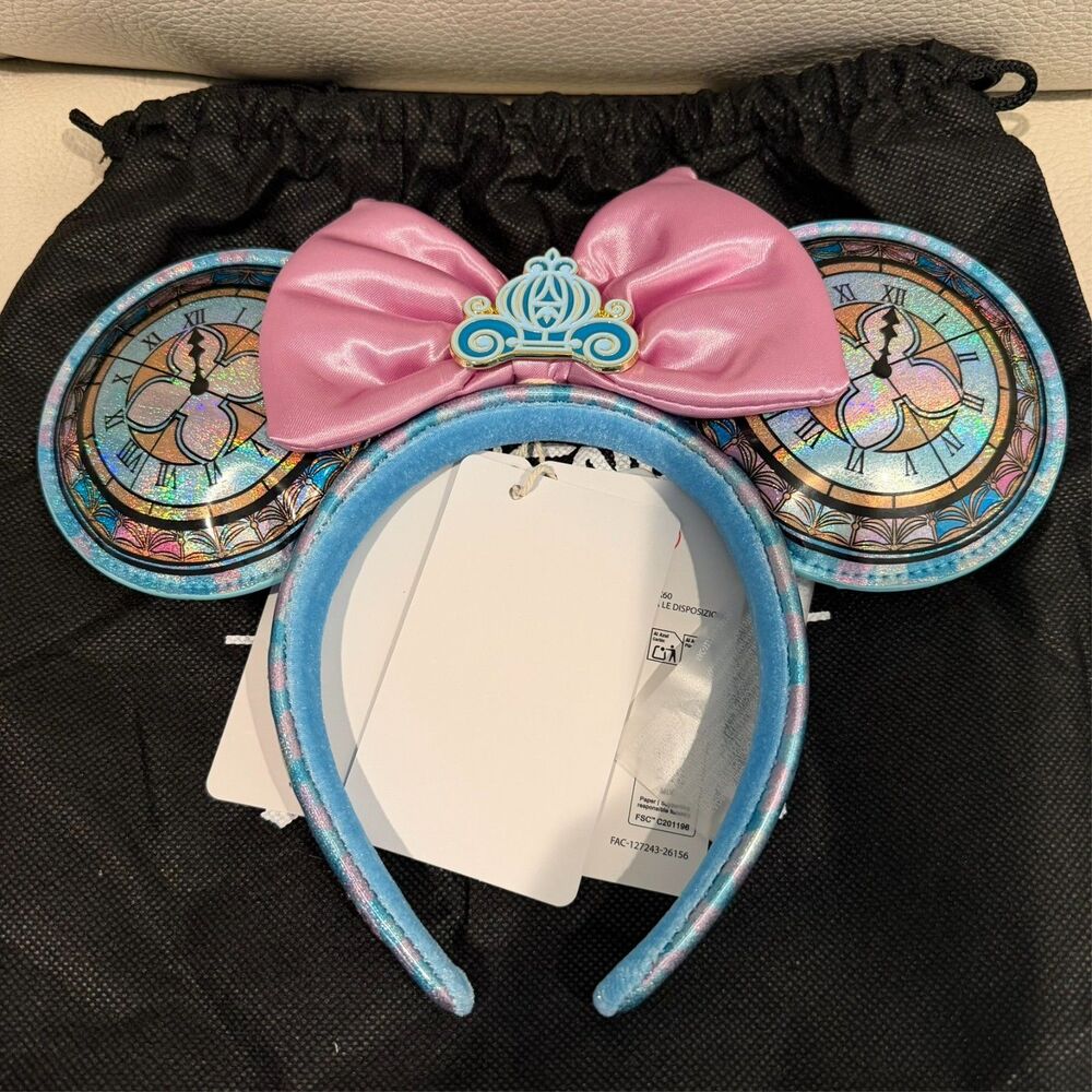 EXCLUSIVE Loungefly Disney Cinderella Stained Glass Ears Headband New with tag